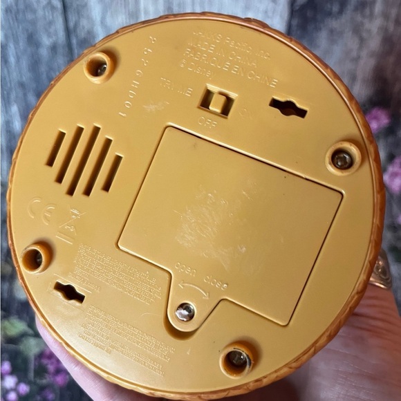 JAKKS Pacific Disney Moana's Musical Water Snow Globe and Jewelry Box WORKS 6" - Picture 10 of 12